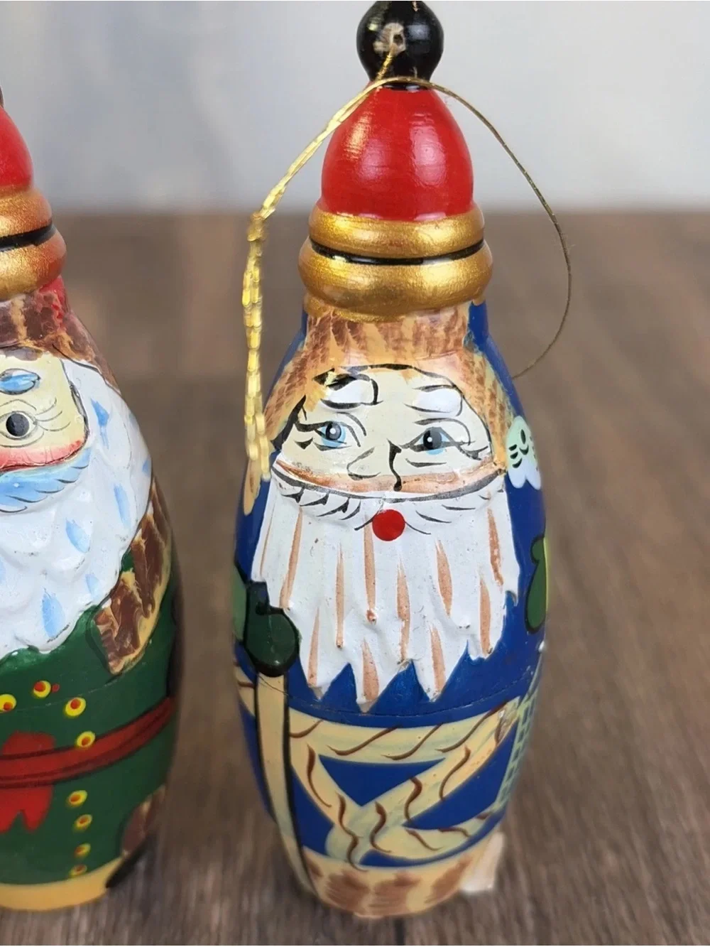 Set of 4 Vintage Wooden Painted Santa Surprise Nesting Doll Ornaments